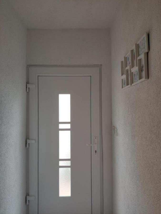 Apartmani Mara Rogoznica Rogoznica  Exteriör bild